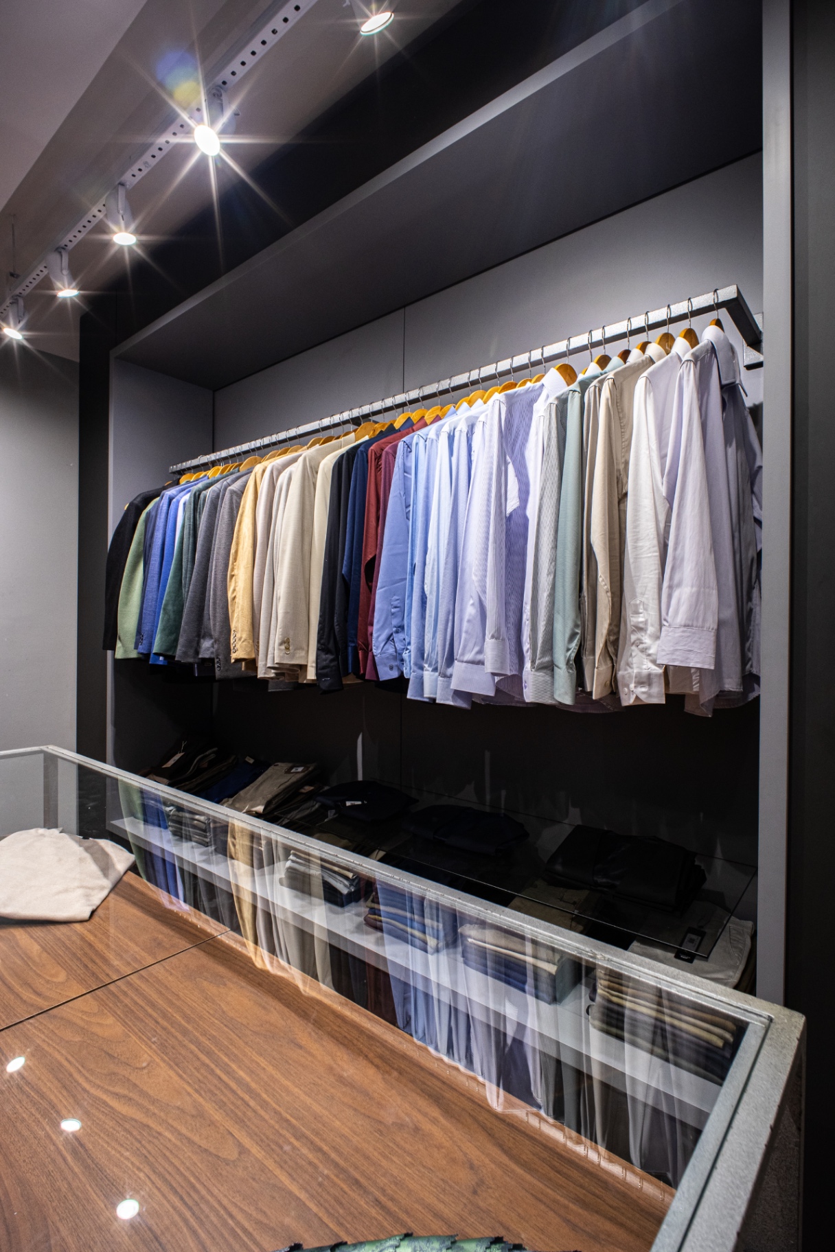 Blazers masculinos disponíveis na UOMO