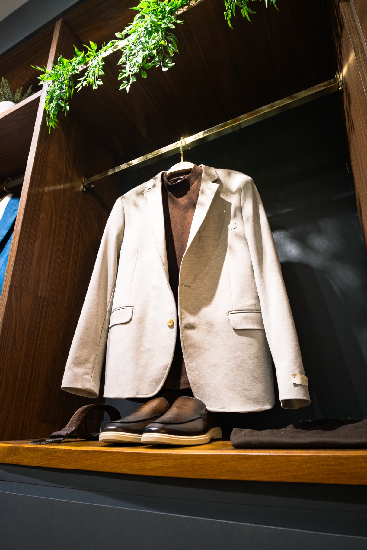 Detalhes de blazer masculino UOMO